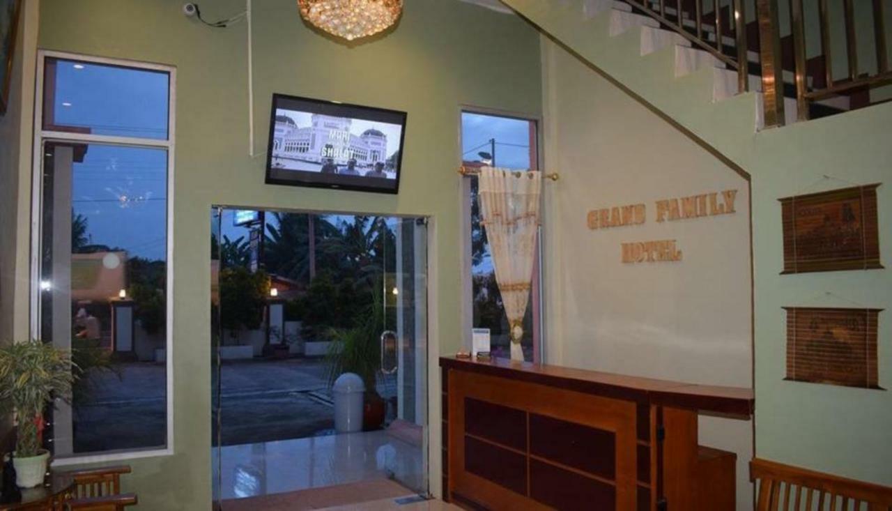 Hotel Grand Family Sungairampah Exterior photo