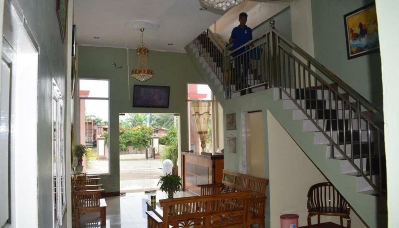 Hotel Grand Family Sungairampah Exterior photo