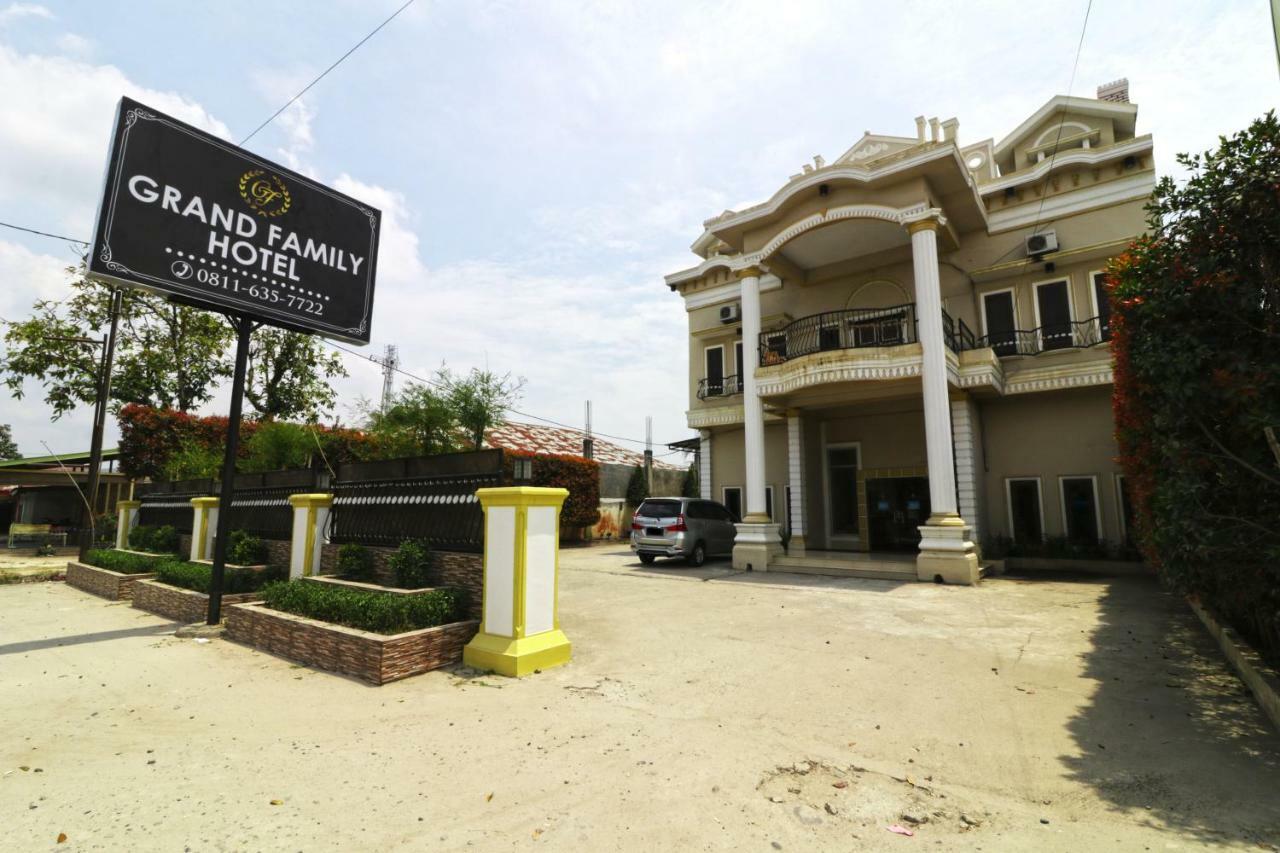Hotel Grand Family Sungairampah Exterior photo